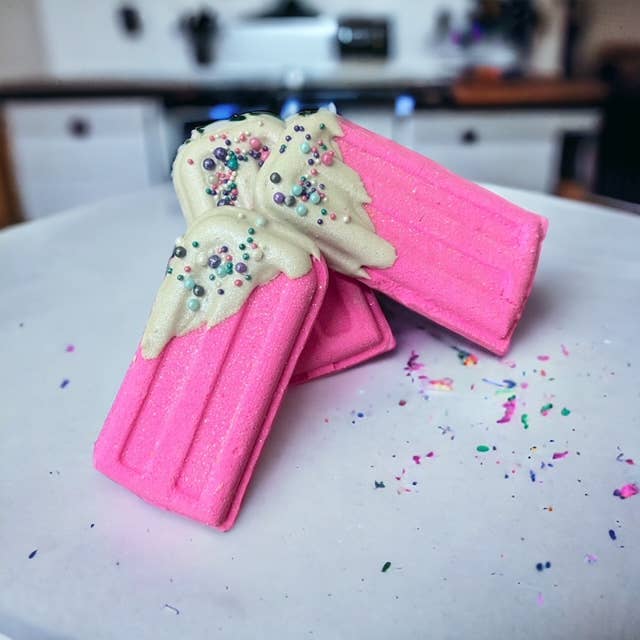 Pink Popsicle Prize Inside Bath Bomb